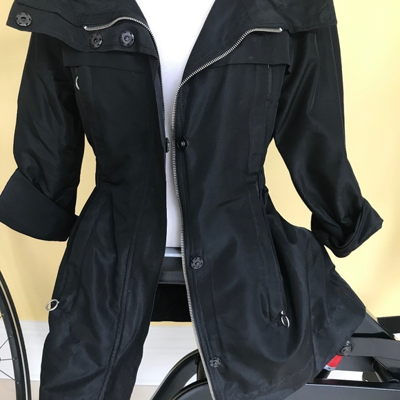 Zara lightweight Jacket - Picture 2 of 7